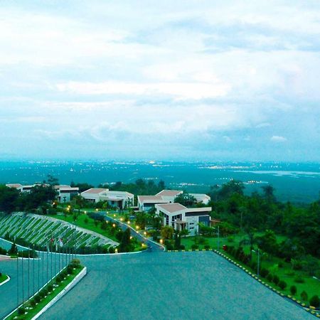 Mount Pleasant Hotel Oattara Thiri Esterno foto